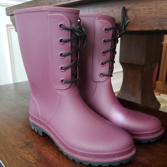 purple rubber boots